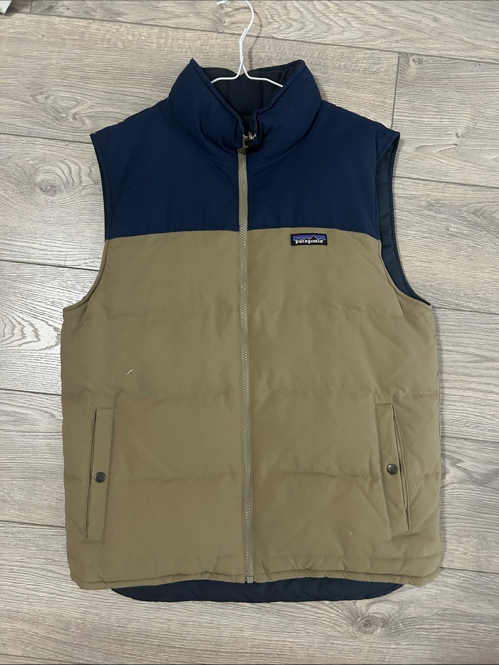 Patagonia Men’s Two-Tone Navy & Brown Insulated Vest